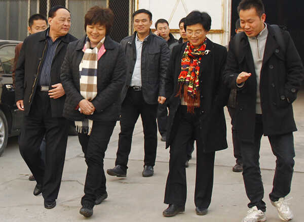 热烈欢迎陈主席、柴校长莅临山东中煤工矿集团指导工作